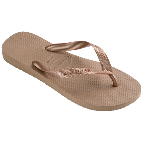Chinelo Havaianas dourado com design elegante e confortável, ideal para uso diário.