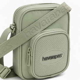 Kit Havaianas para eles: Surfer Coast + Shoulder Bag
